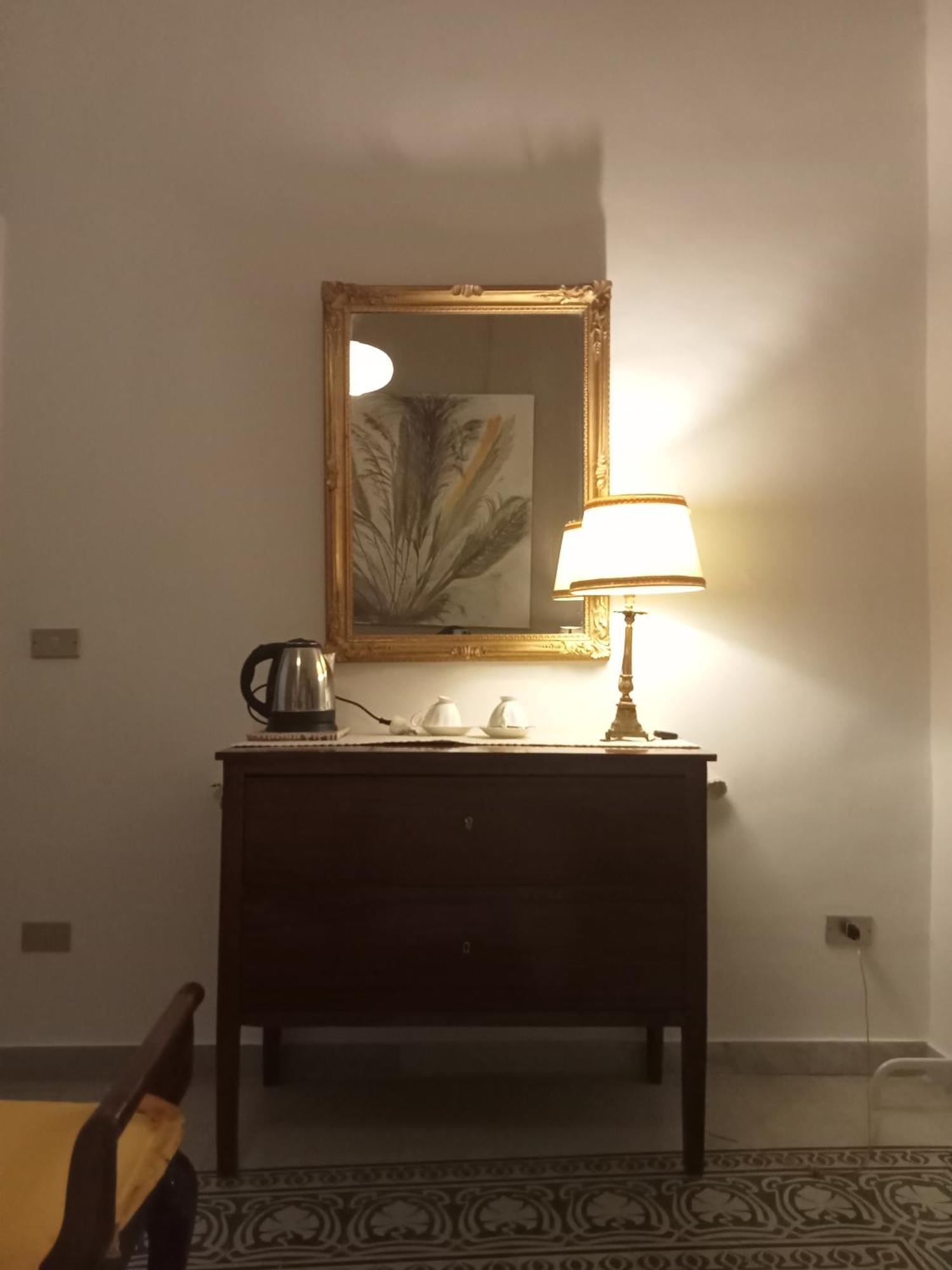 Altera Domus Bed & Breakfast Naples Room photo